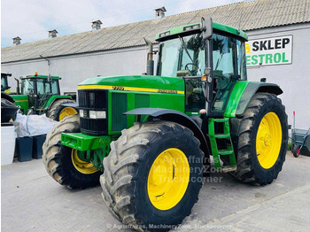 Traktor JOHN DEERE 6910