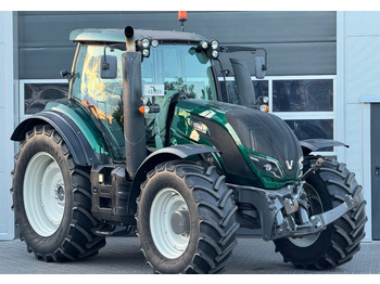 Traktor VALTRA T154