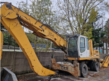 Jäätme-/ Tööstuslik käitleja LIEBHERR A 904 C