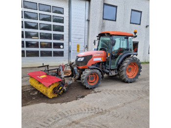 Kubota M7040N - Munitsipaaltraktor