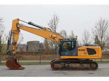 Lammutusekskavaator LIEBHERR R 936