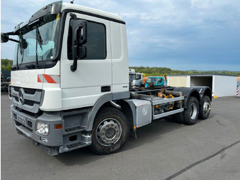 Kabiinišassiiga veoauto MERCEDES-BENZ Actros 2532