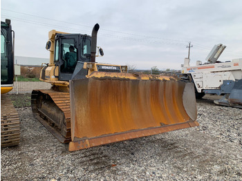 KOMATSU D61EX-15 liising KOMATSU D61EX-15: pilt 1