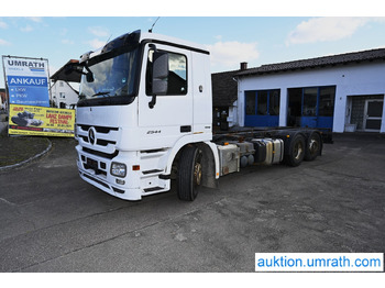 Kabiinišassiiga veoauto MERCEDES-BENZ Actros 2544