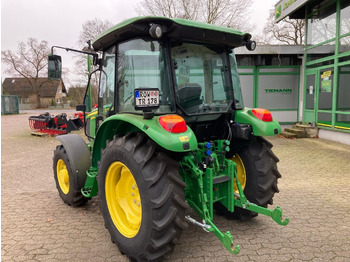 Traktor John Deere 5058E: pilt 4