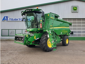 Kombain JOHN DEERE T670