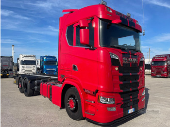 Konteinerveduk/ Tõstukiga veoauto SCANIA S 500