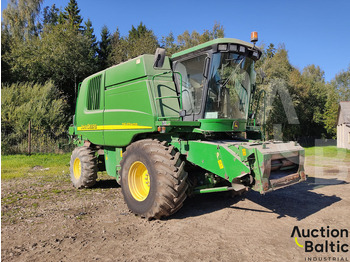 Kombain JOHN DEERE 50 Series