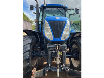 Traktor NEW HOLLAND T7.220