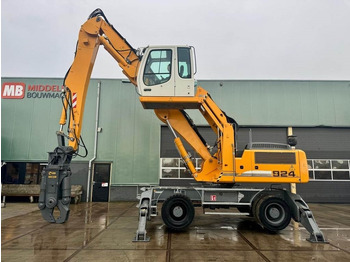 Jäätme-/ Tööstuslik käitleja LIEBHERR A 924