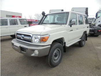 Auto TOYOTA Land Cruiser