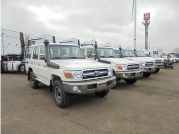 Auto TOYOTA Land Cruiser