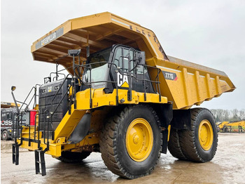 Kastiga kallur/ Kiviveoauto CATERPILLAR 777