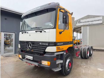 Kabiinišassiiga veoauto MERCEDES-BENZ Actros 3331