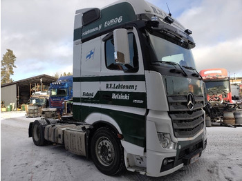 Sadulveok MERCEDES-BENZ Actros 1848