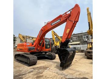 Ekskavaator DOOSAN DX225