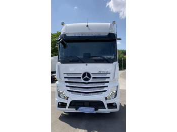 Sadulveok MERCEDES-BENZ Actros 1848