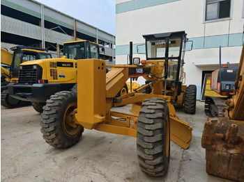 Teehöövel CATERPILLAR 140H