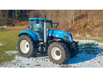 Traktor NEW HOLLAND T6000