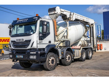 Autobetoonisegisti IVECO Trakker