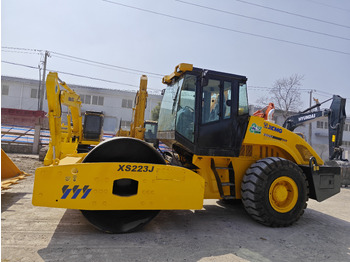 Tihendaja XCMG XS223J used xcmg road roller: pilt 5