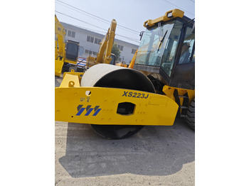 Tihendaja XCMG XS223J used xcmg road roller: pilt 4