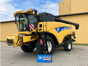 Kombain NEW HOLLAND CX series