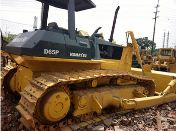 Buldooser KOMATSU D65