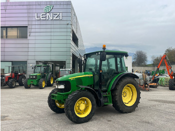 Traktor JOHN DEERE 5100M