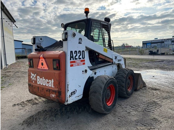 Bobcat A 220  liising Bobcat A 220: pilt 3