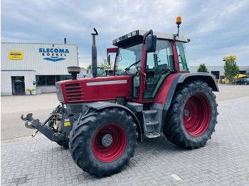 Traktor FENDT