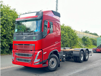 Kabiinišassiiga veoauto VOLVO FH 540