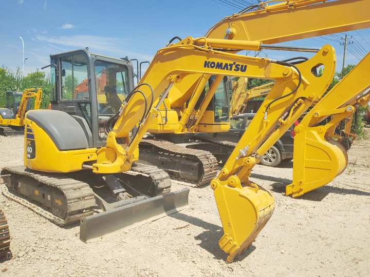 Miniekskavaator KOMATSU PC40