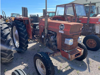 Traktor MASSEY FERGUSON 100 series