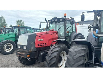 Traktor Valtra Valmet 8450, Voorasvering!: pilt 4