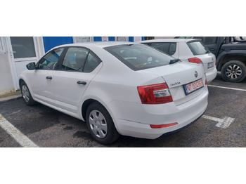 Auto SKODA OCTAVIA: pilt 3