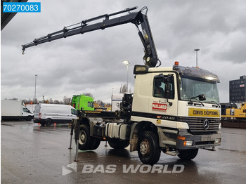 Mercedes-Benz Actros 2040 Actros 4X4 Manual 4x4 Big-Axle Full-Steel Hiab 1660-5 Kran 4x Stabilizers liising Mercedes-Benz Actros 2040 Actros 4X4 Manual 4x4 Big-Axle Full-Steel Hiab 1660-5 Kran 4x Stabilizers: pilt 4