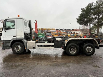 Konkstõstukiga veoauto Mercedes ACTROS 2544: pilt 4