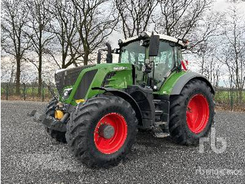 Traktor FENDT 828 Vario