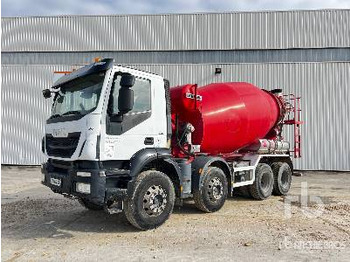 Autobetoonisegisti IVECO Trakker