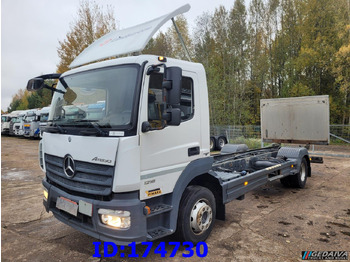 Kabiinišassiiga veoauto MERCEDES-BENZ Atego 1218