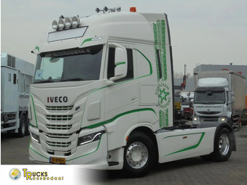 Sadulveok IVECO S-WAY