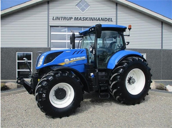 Traktor NEW HOLLAND T7.230