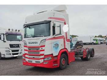 Kabiinišassiiga veoauto SCANIA R 580