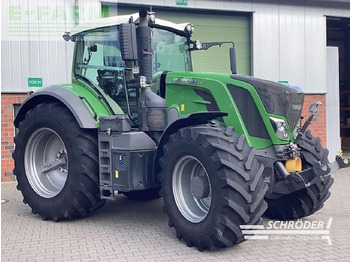 Traktor FENDT 828 Vario