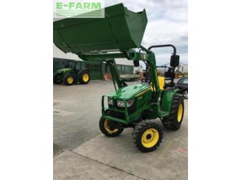 Traktor JOHN DEERE 3038E