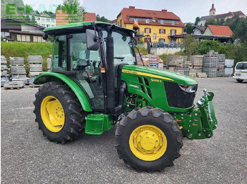 Traktor JOHN DEERE 5058E