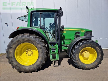 Traktor JOHN DEERE 6930