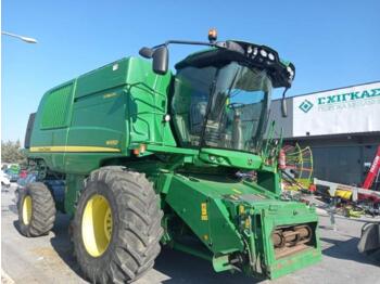 Kombain JOHN DEERE W650