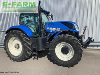 Traktor NEW HOLLAND T7.230